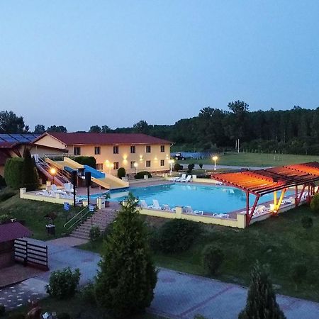 Ligetalja Termal Hotel Peneszlek Luaran gambar