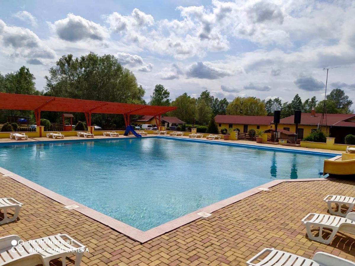Ligetalja Termal Hotel Peneszlek Luaran gambar