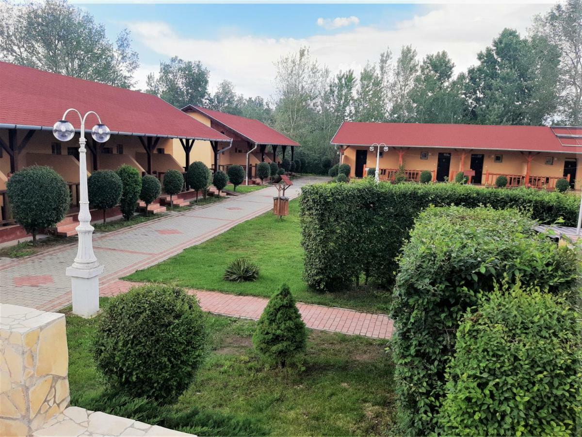 Ligetalja Termal Hotel Peneszlek Luaran gambar
