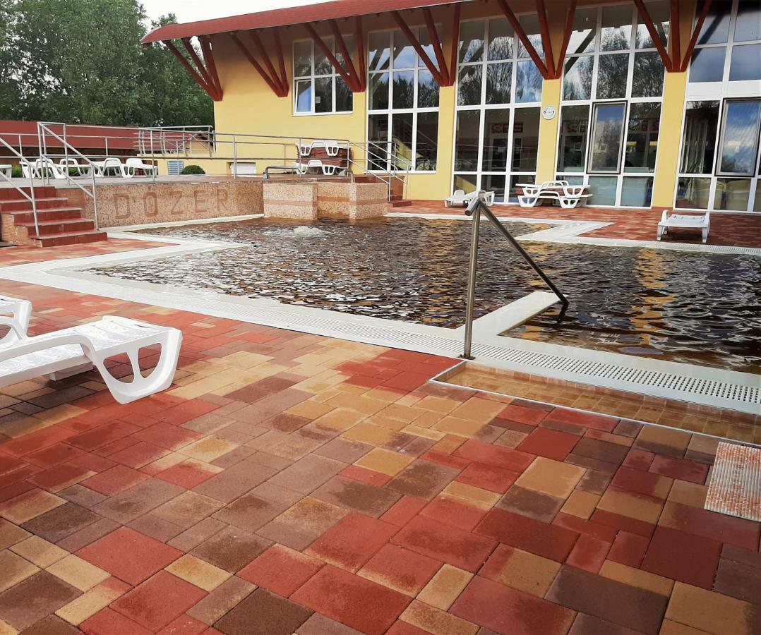Ligetalja Termal Hotel Peneszlek Luaran gambar