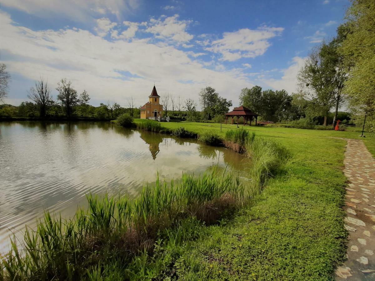Ligetalja Termal Hotel Peneszlek Luaran gambar