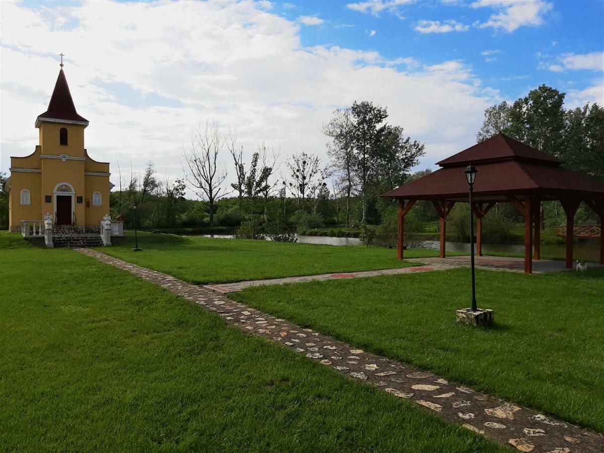 Ligetalja Termal Hotel Peneszlek Luaran gambar