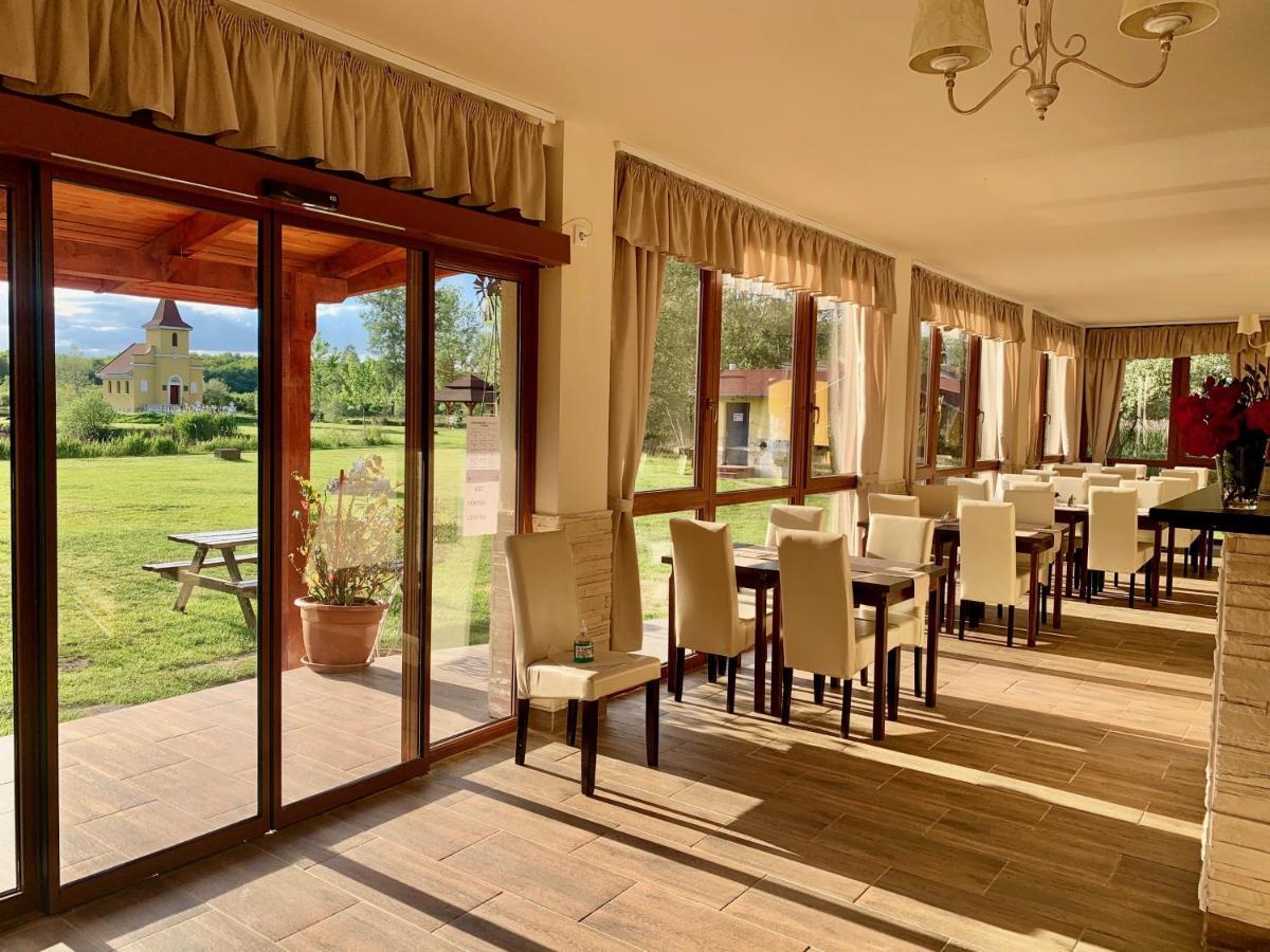 Ligetalja Termal Hotel Peneszlek Luaran gambar