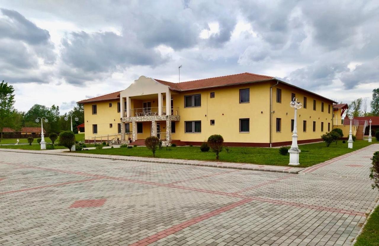 Ligetalja Termal Hotel Peneszlek Luaran gambar